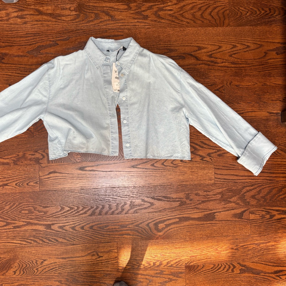 Zara - Cropped Sky Blue Casual button down Shirt